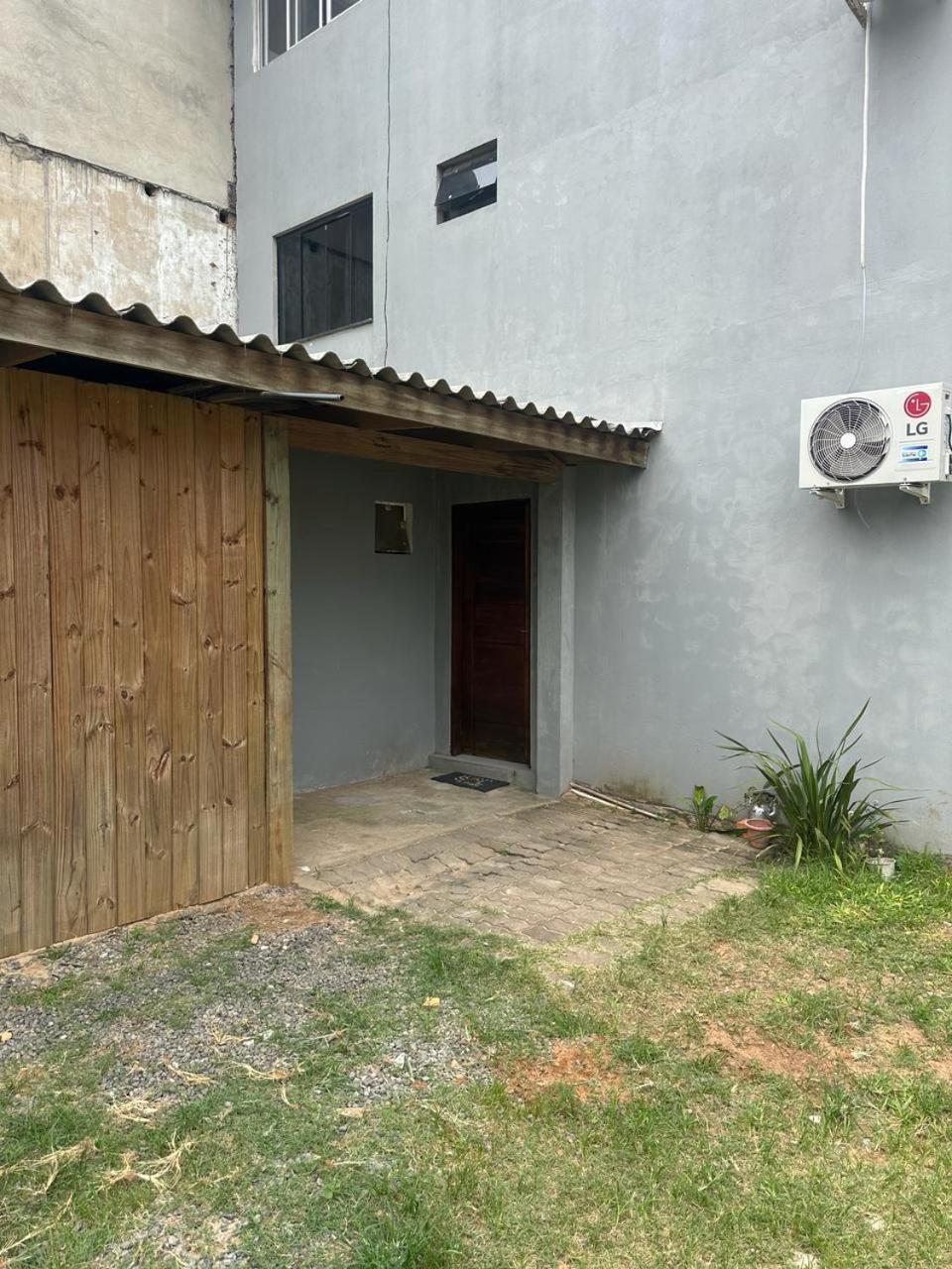 Sobrado Com Terraco E Area De Churrasqueira. Torres Εξωτερικό φωτογραφία